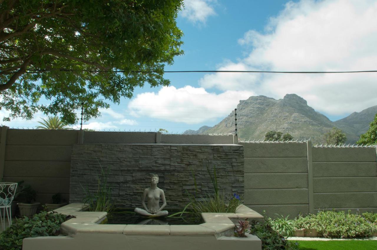 Somersby Guest House Hout Bay Exterior photo